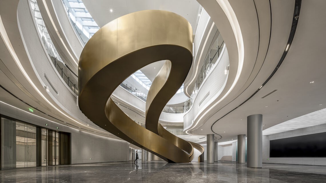 Le ruban de Möbius a inspiré l'escalier de l'atrium.