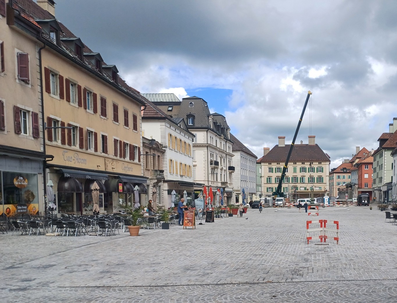 Place du Marché Chaux-de-Fonds 1