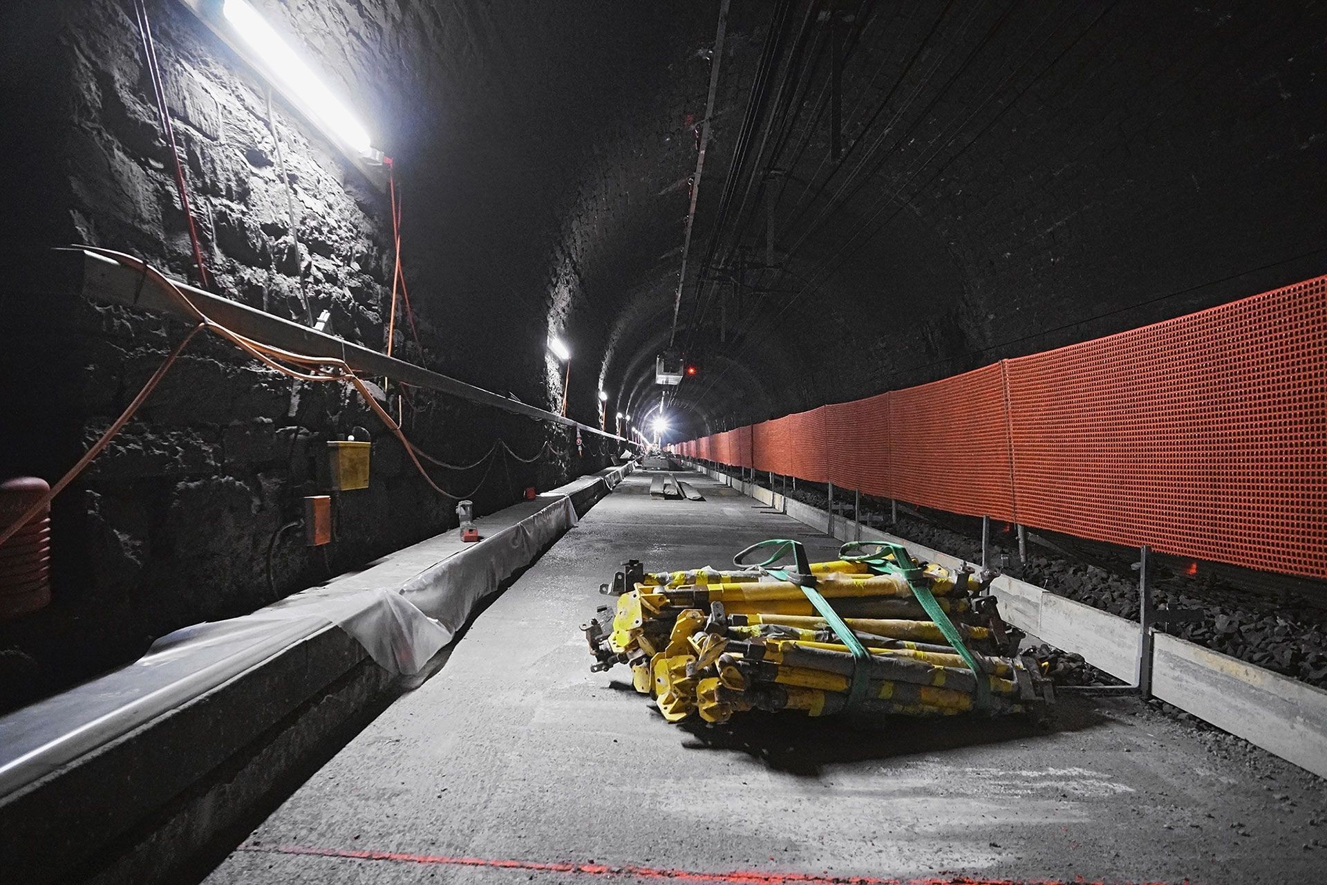 Voici comment se présentait le tunnel de faîte du Lötschberg en été 2019.