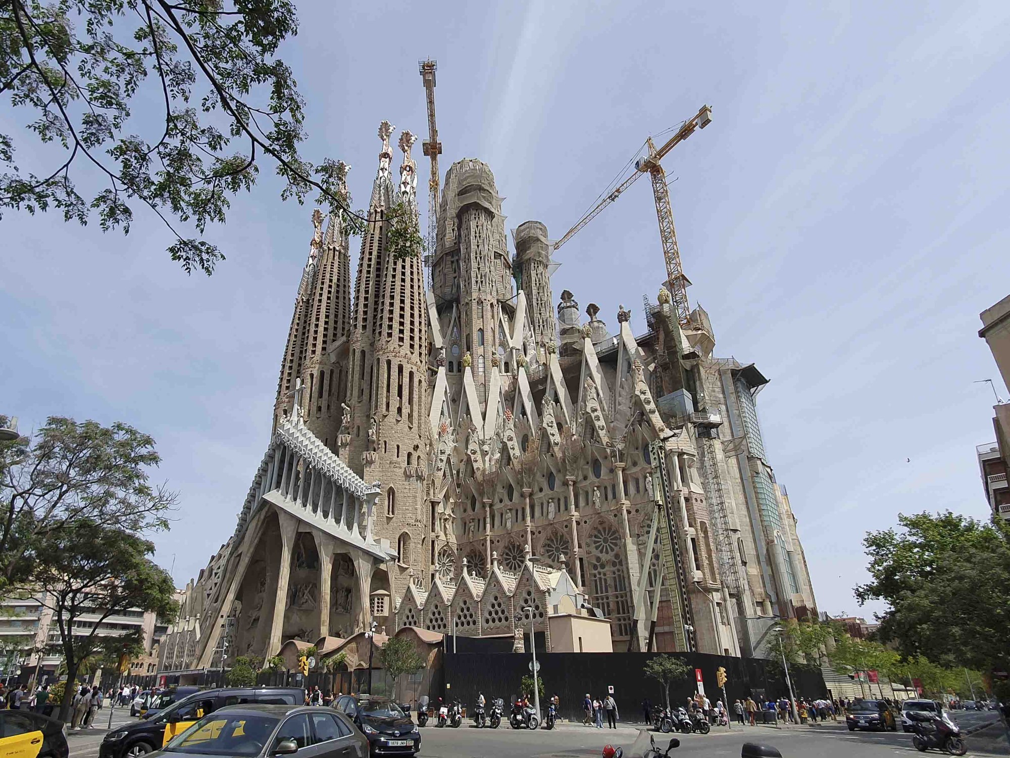 SagradaFamilia_exterieur