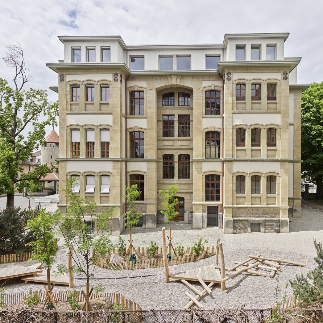 Le collège de St-Roch, construit en 1874, fut la première grande école primaire de la Ville de Lausanne. Le résultat de quatre ans de rénovation a été dévoilé à l'occasion de son 150e anniversaire cette année.