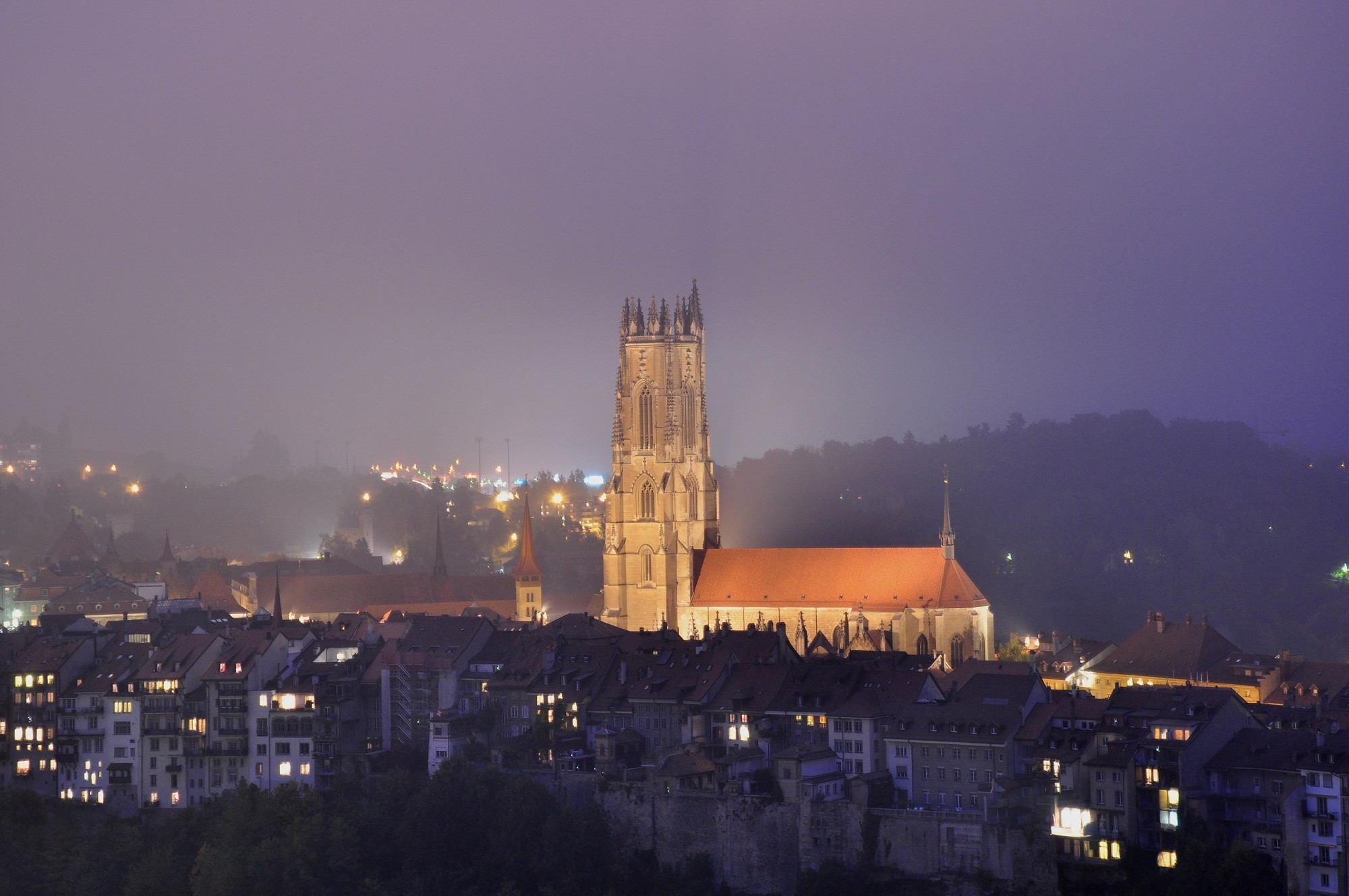 Fribourg de nuit