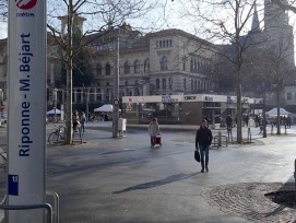 Les travaux d’assainissement du parking de la Riponne, qui débuteront d’ici une dizaine de jours, engendreront une fermeture partielle de la place. Aucune manifestation ne pourra avoir lieu sur la place et les marchés seront réorganisés.