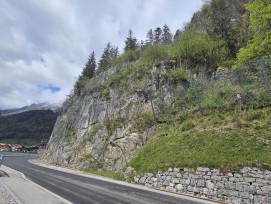 La falaise concernée à Bellegarde (FR) présente quelques riques et doit être sécurisée rapidement.