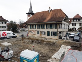 Le site des fouilles archéologiques dans le centre de Jegenstorf, dans le canton de Berne, permet l'étude approfondie des vestiges d’un habitat médiéval.